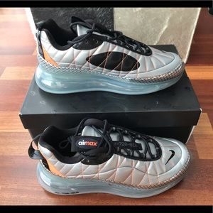 NWT! Nike Air Max 720 Metallic Silver